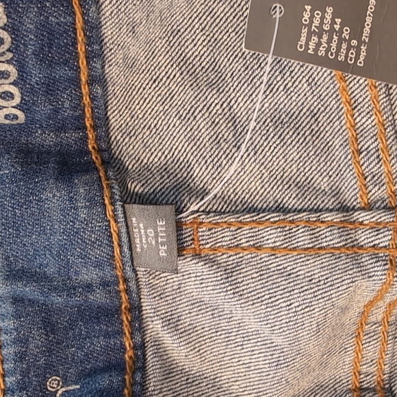 Avenue Denim Santa Fe Boot Cut Classic bootleg silhouette Size 20 Petite - Picture 6 of 7